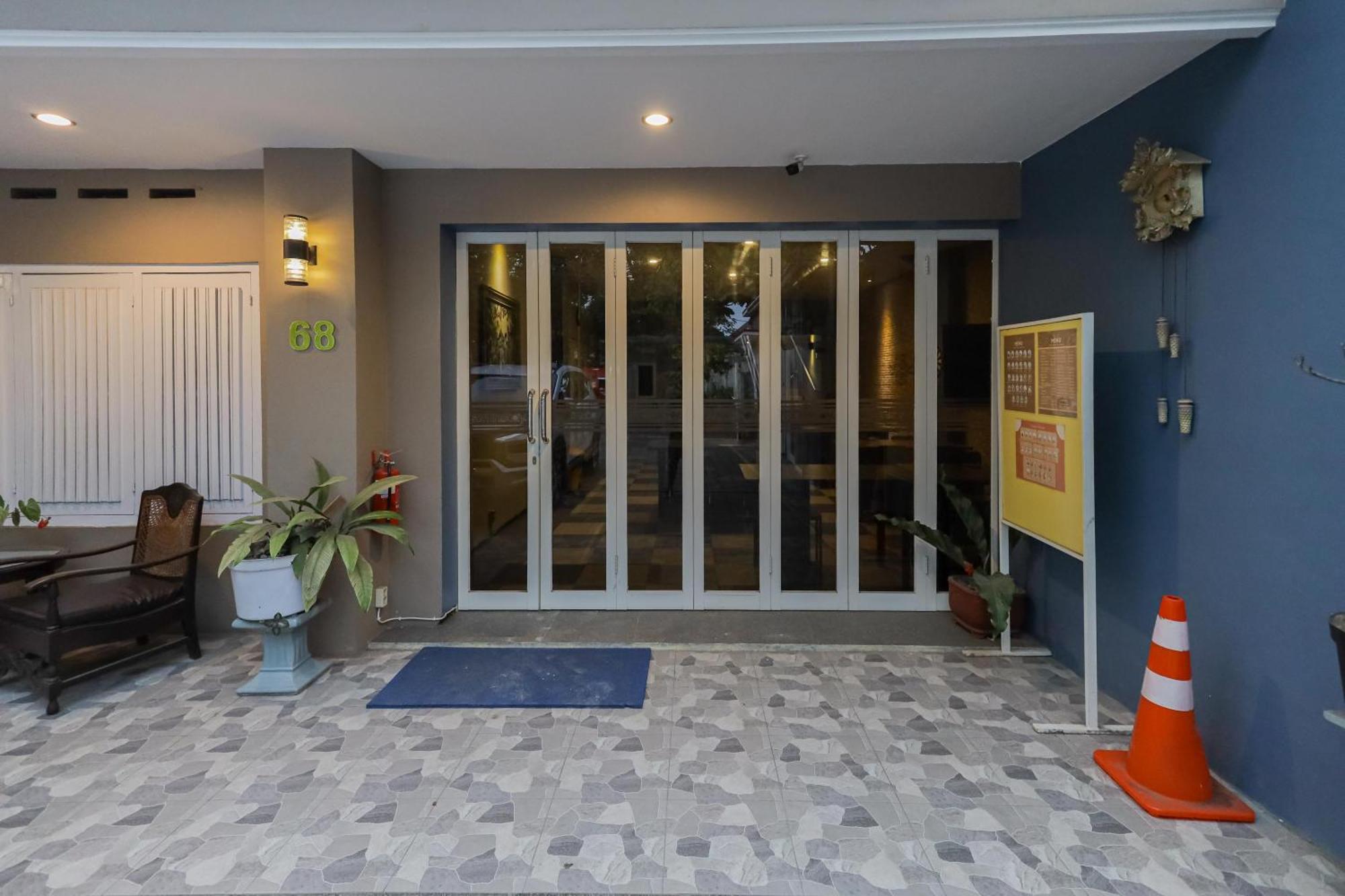 Reddoorz Plus At Swun Stay Raya Langsep Malang Exteriör bild