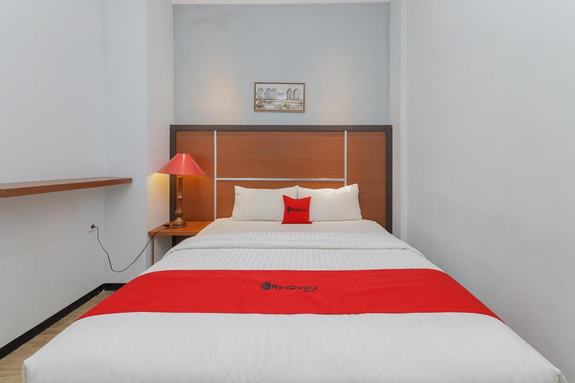 Reddoorz Plus At Swun Stay Raya Langsep Malang Exteriör bild