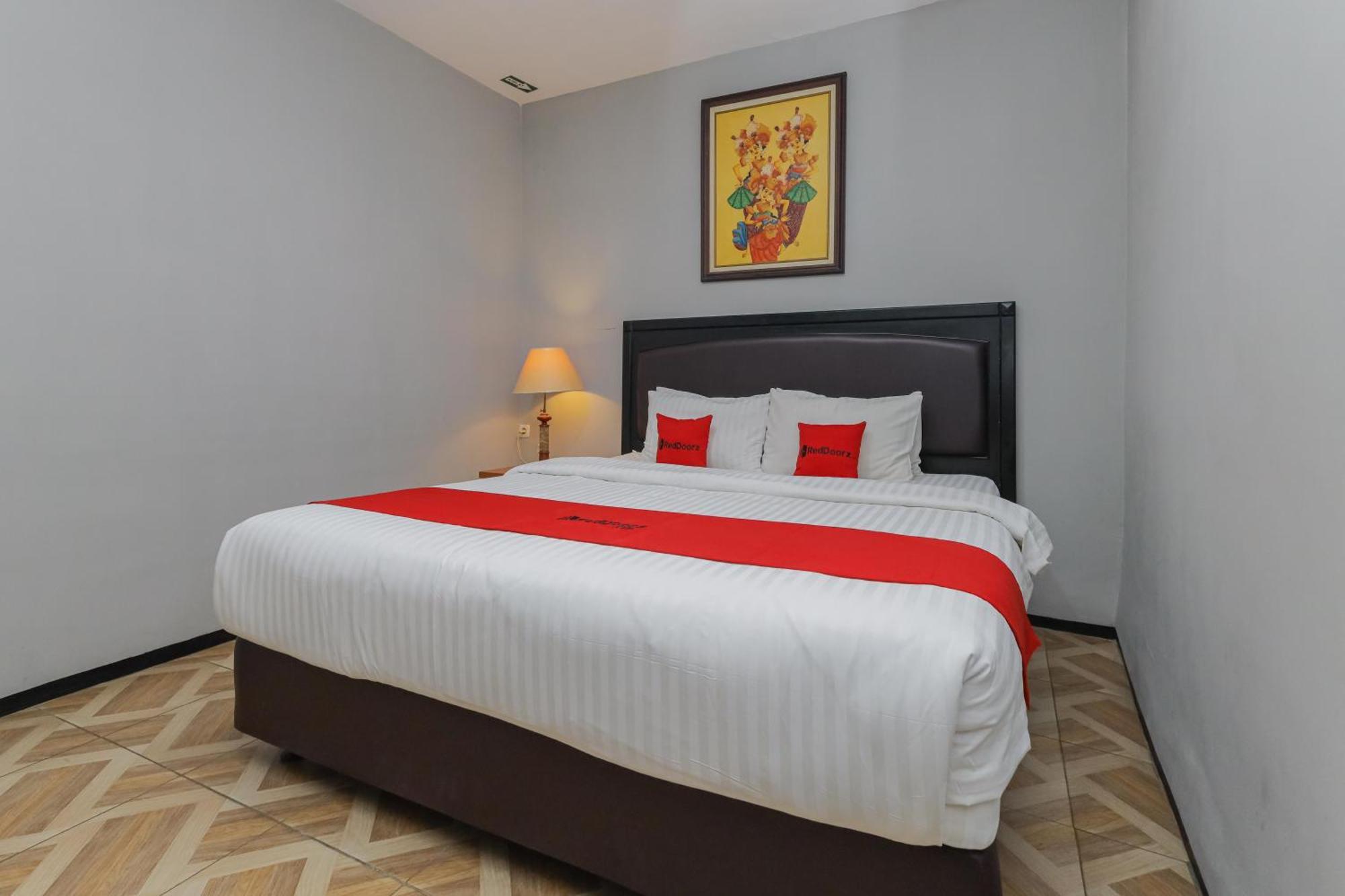 Reddoorz Plus At Swun Stay Raya Langsep Malang Exteriör bild