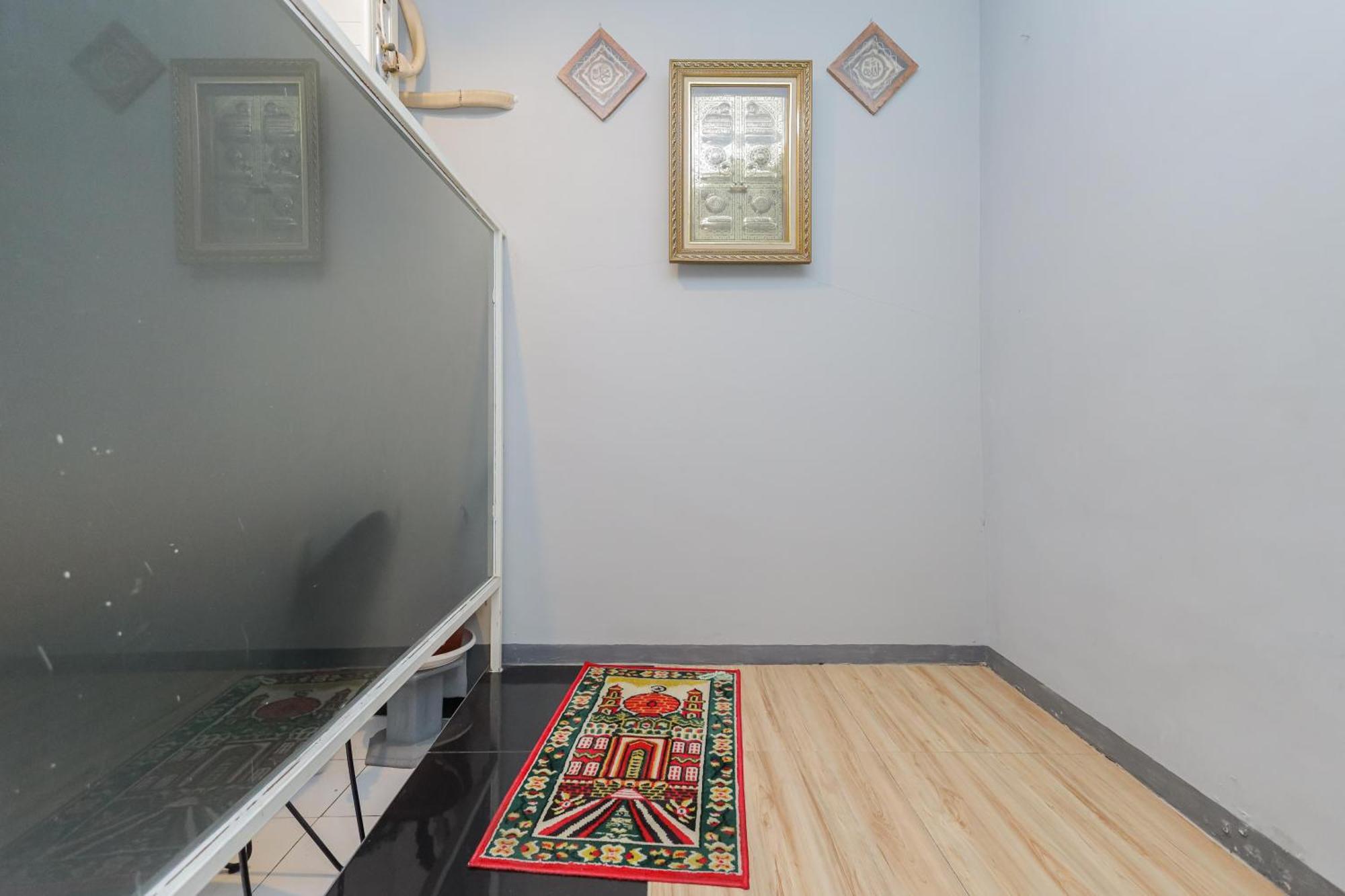 Reddoorz Plus At Swun Stay Raya Langsep Malang Exteriör bild