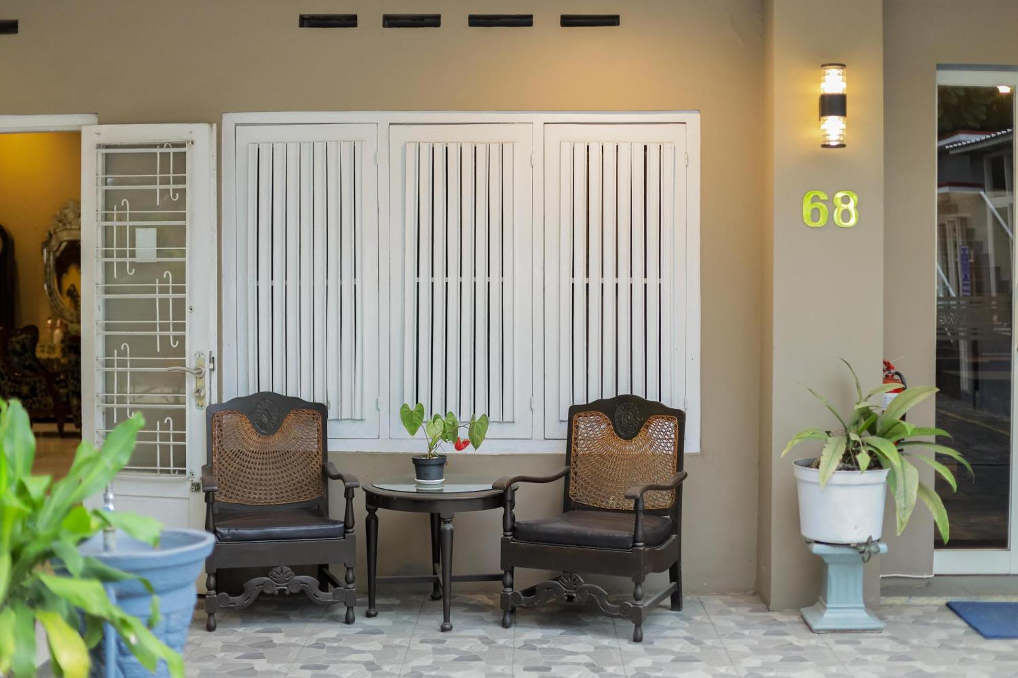 Reddoorz Plus At Swun Stay Raya Langsep Malang Exteriör bild