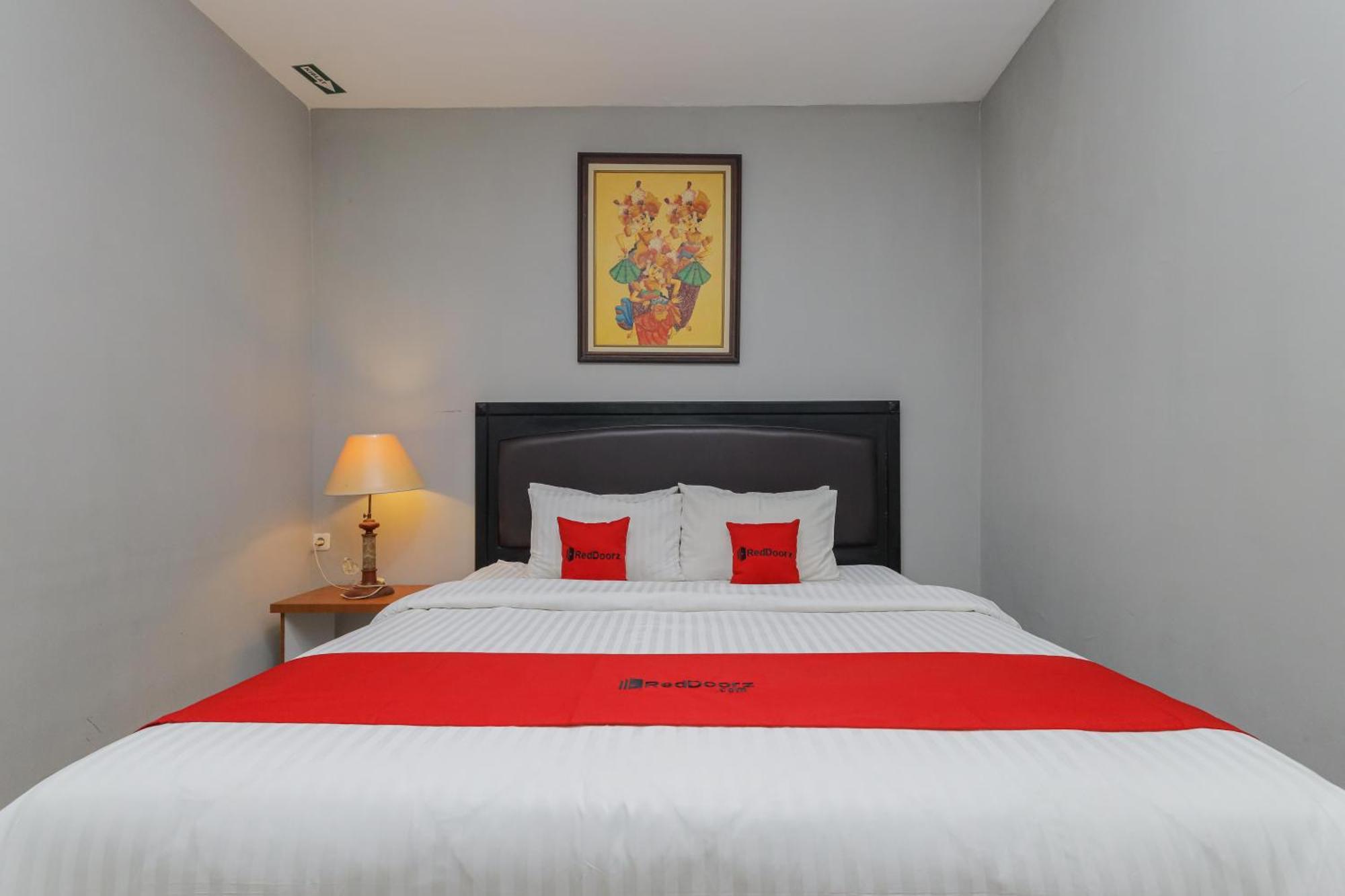 Reddoorz Plus At Swun Stay Raya Langsep Malang Exteriör bild